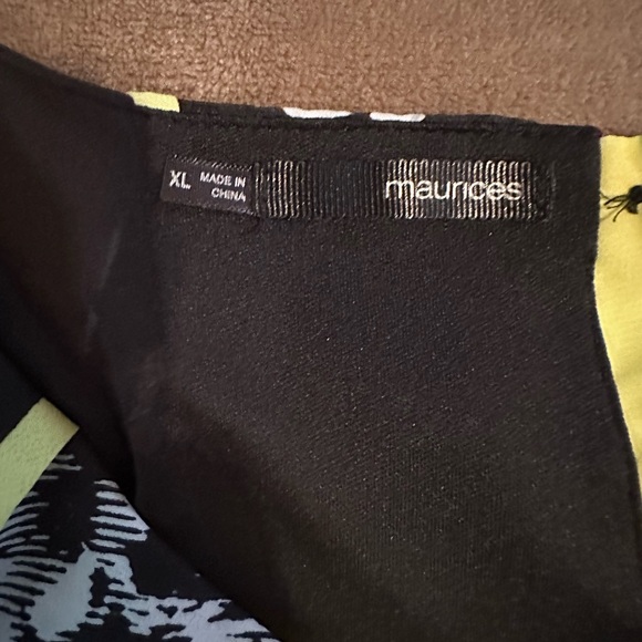 Black and White Floral Dress - Picture 4 of 4